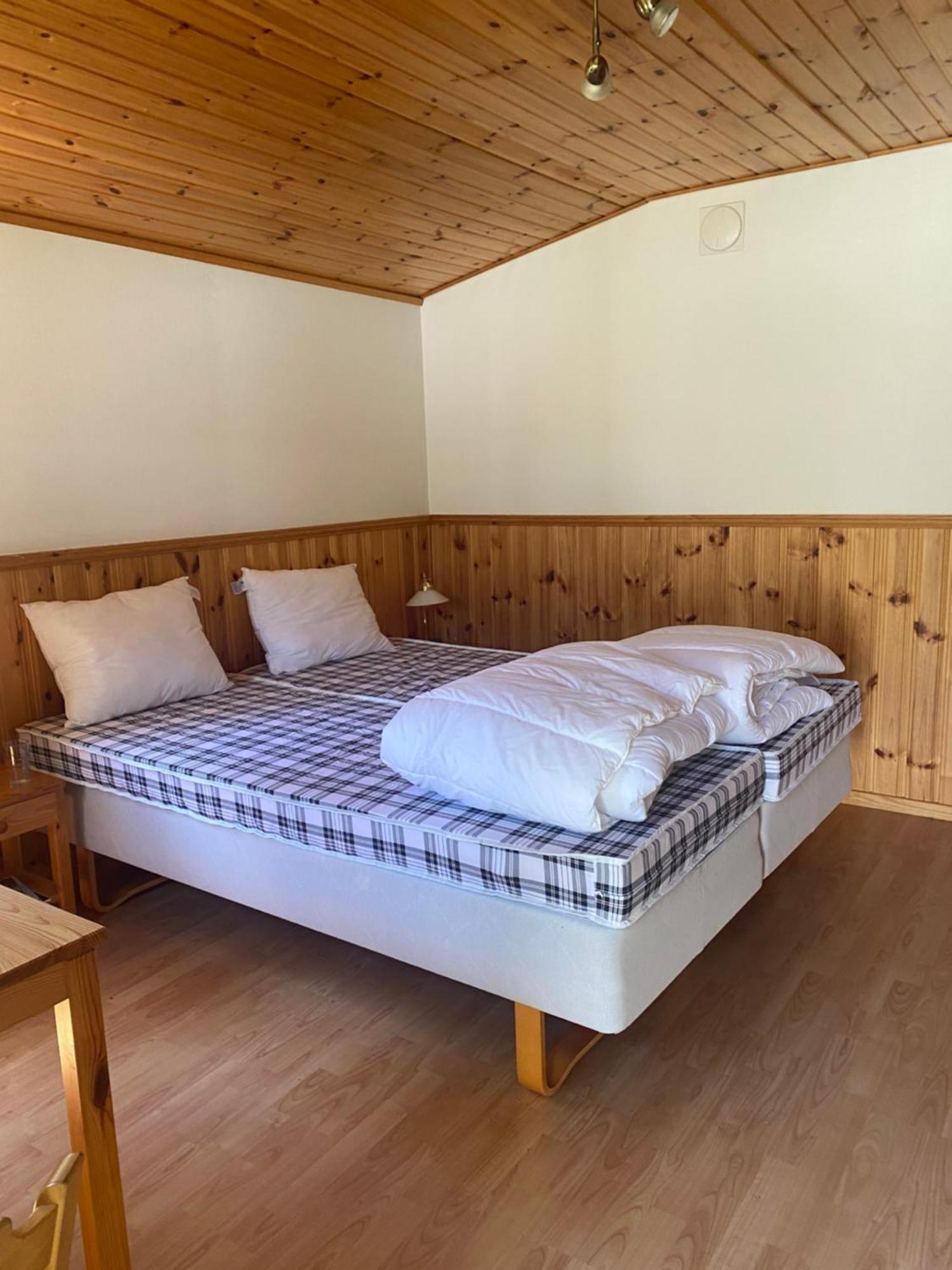 Naer Golfklubb Stugbyn Hotel Ljugarn ภายนอก รูปภาพ